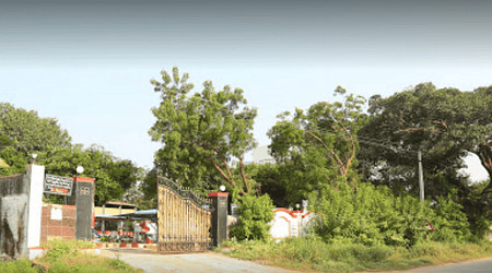 exclusive party packages of Farmhouse 4555