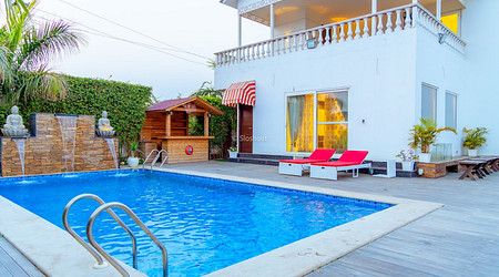 exclusive party packages of Farmhouse 6262