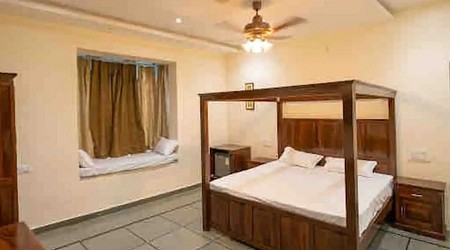 exclusive party packages of Farmhouse 7678