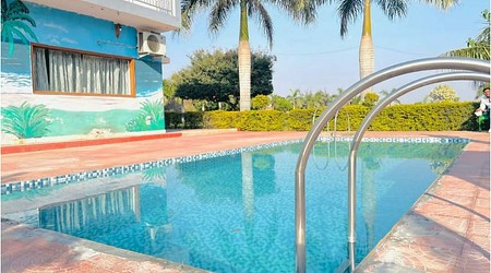 exclusive party packages of Farmhouse4240