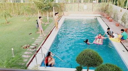 exclusive party packages of Farms N Frolics