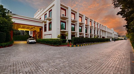 Ocean Pearl | Wedding Lawns in Chattarpur, Delhi
