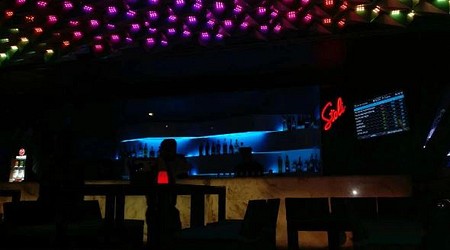 fluid bar exchange - the altius boutique hotel a perfect corporate party place