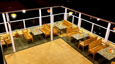hitbhuk mitbhuk a perfect corporate party place
