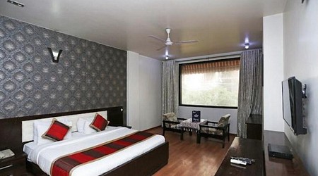 Hotel Mukund Residency Palazzo Di Lara a perfect corporate party place