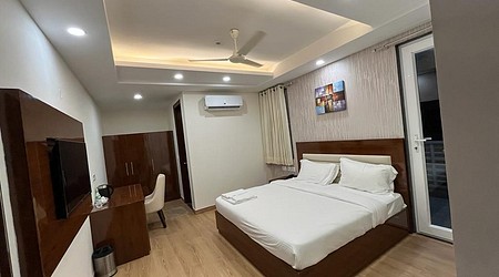 House 2025 | Villas in Sector 45, Gurgaon
