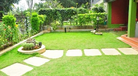 Interior Decor of Farmhouse 990 BA
