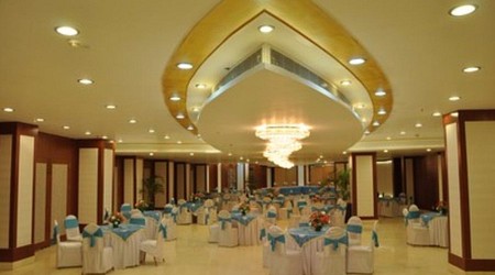 Interior Decor of Pind Balluchi