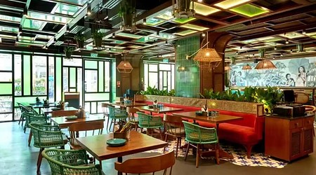 Interior Decor of Viet : Nom