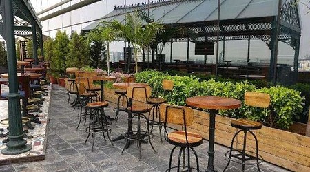 10 Downing Street | Restaurant in Gachibowli, Hyderabad