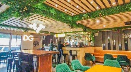 Interior of Doodles Garden Punjabi Bagh
