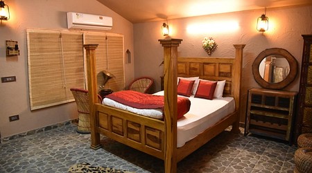 Interior of Farmhouse 131 Manesar