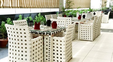 Hoppin RestoBar | Restaurant in Chandigarh Industrial Area, Chandigarh