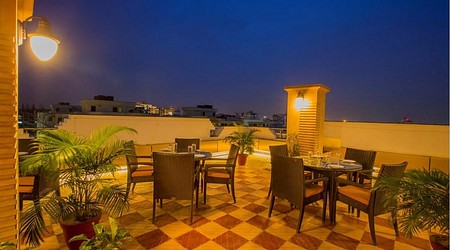 Interior of Hotel Kapish Smart Bani Park