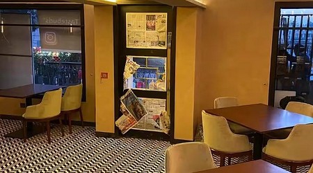Interior of Mala Akbari 32nd Avenue