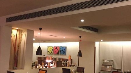 Slounge - Lemon Tree Hotel | Restaurant in Chandigarh Industrial Area, Chandigarh