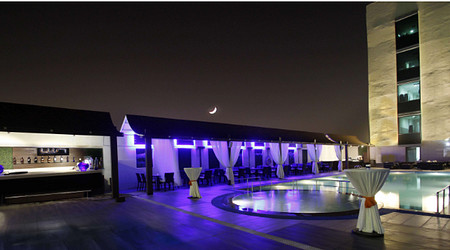 lust by the pool - radisson blu a perfect corporate party place