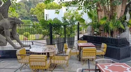 Outdoor Sitting Arrangement at Diablo