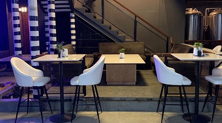 Outdoor Sitting Arrangement at EL Vino