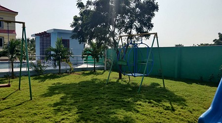 Outdoor Sitting Arrangement at Farmhouse 4040