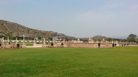 Outdoor Sitting Arrangement at Grand Valley Marriage Garden