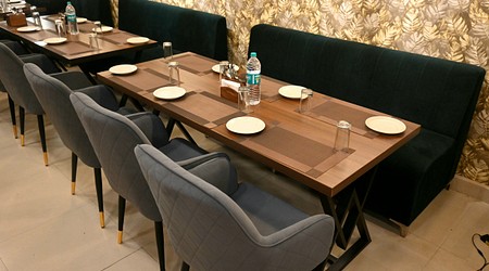 Outdoor Sitting Arrangement at Kake Di Hatti