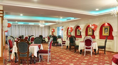 Outdoor Sitting Arrangement at Le Roi Conference Hall - La Marvella