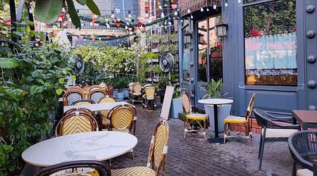 Outdoor Sitting Arrangement at Melt House