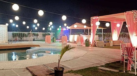 Outdoor Sitting Arrangement at Reyansh Farms