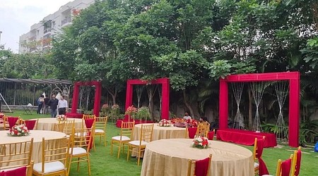 Outdoor Sitting Arrangement at Sanjog Farms