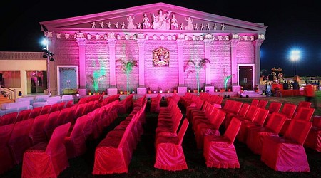 Outdoor Sitting Arrangement at Shiv Sarover
