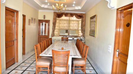 Outdoor Sitting Arrangement at villa 0864