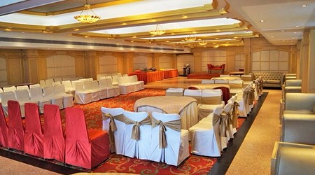 Parties Pictures of Jhankar banquets