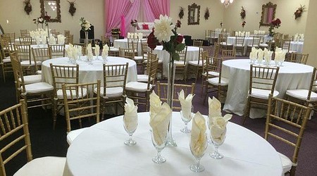 Parties Pictures of Mughal Banquet