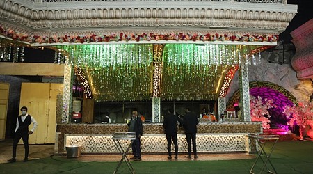 Parties Pictures of Royal Ambience Party Lawn
