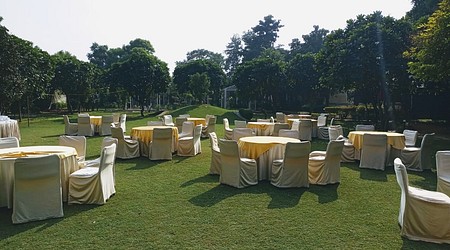 Rooftop Ambience Botanix Nature Resort