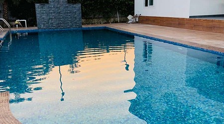 Rooftop Ambience Farmhouse 2324