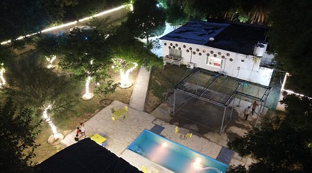 Rooftop Ambience Farmhouse 322