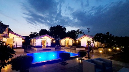 Farmhouse 3232 | Farmhouse in Chattarpur, Delhi