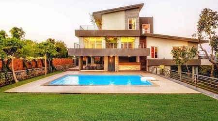 Farmhouse 5548 | Farmhouse in Sector 135, Noida