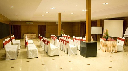 Rooftop Ambience Hotel Ramanshree Brunton