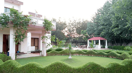 Rooftop Ambience House 1011 GN