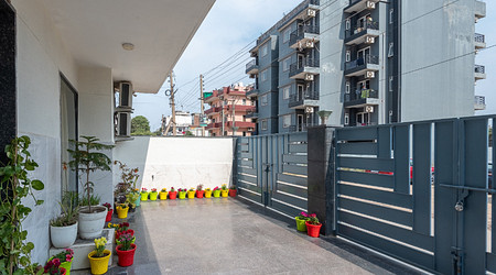 Rooftop Ambience Saavi Hotel