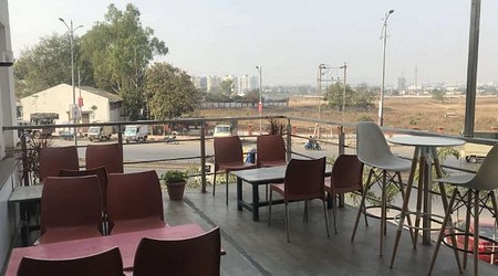 saffron resto bar a perfect corporate party place