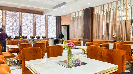Seating Area of Clay Inn Hotel