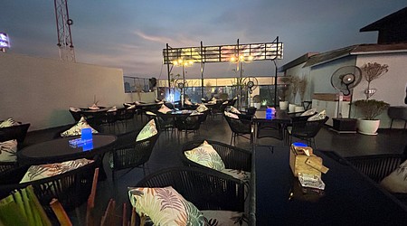 Seating Area of Dawn 2 Dusk