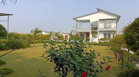 Farmhouse 2882 PU | Farmhouse in Sangamwadi, Pune