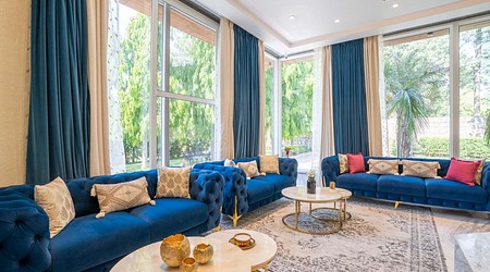 Seating Area of Farmhouse 4488