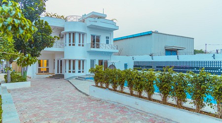 Farmhouse 5959 | Farmhouse in Chattarpur, Delhi