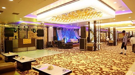Seating Area of Golden Castle Banquets